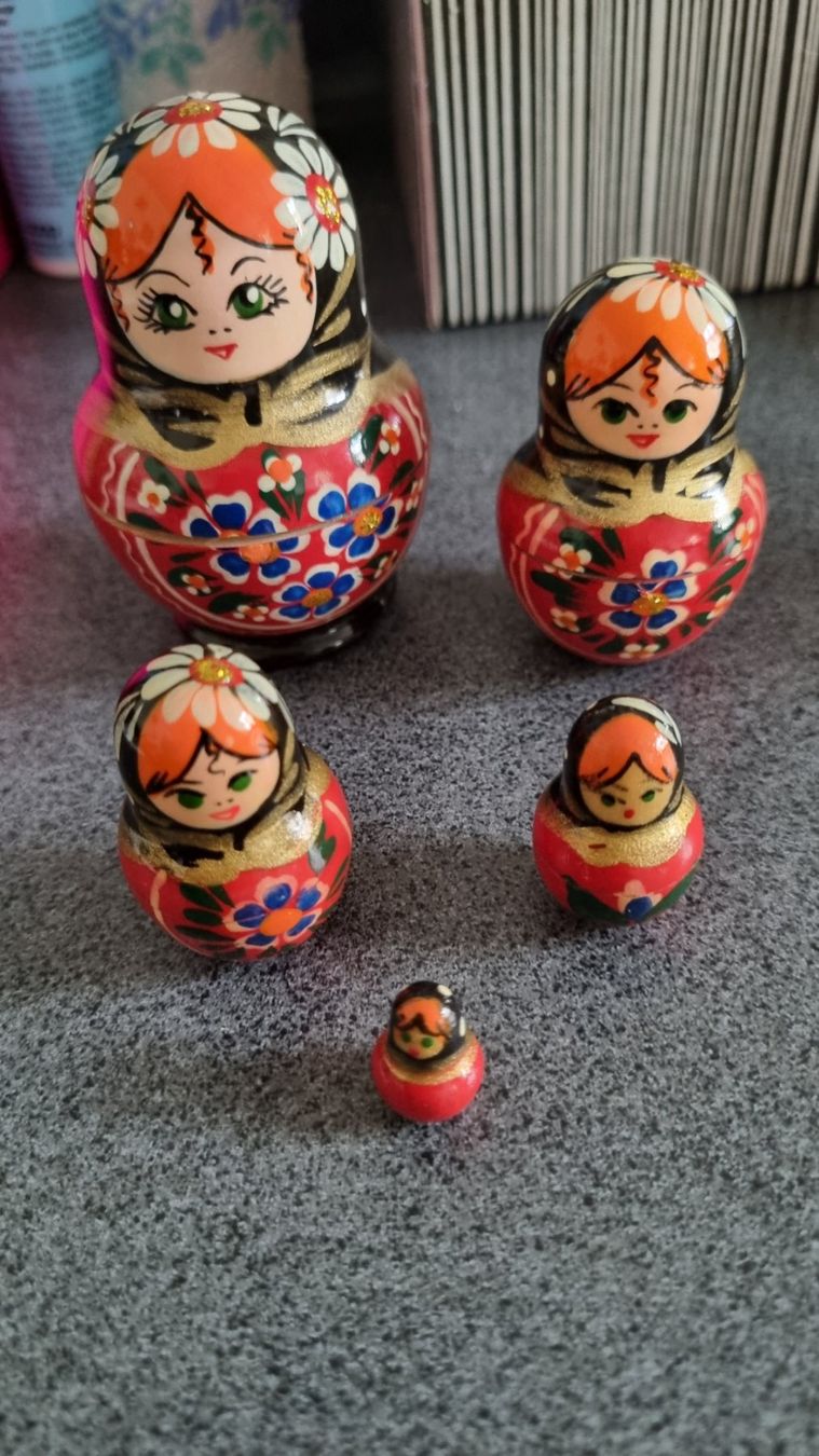 Statuette: 1 lot de 5 poupées russe – Usato da La Chaux-de-Fonds venduto da mikilo1 1
