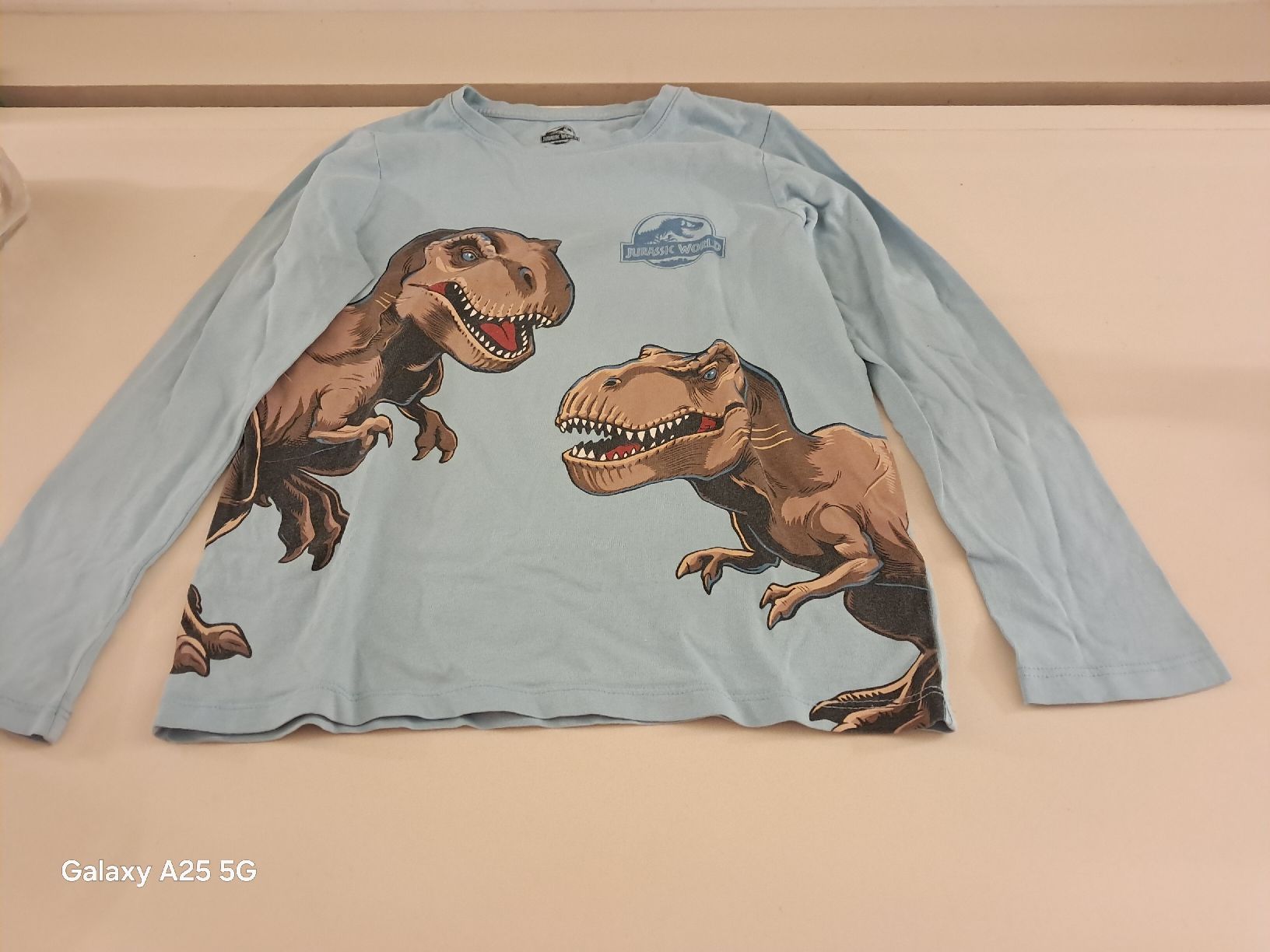 C&A Camicie, T-shirt & Polo: T-shirt manche langue taille 134 – Usato da Ferpicloz venduto da Clicli014