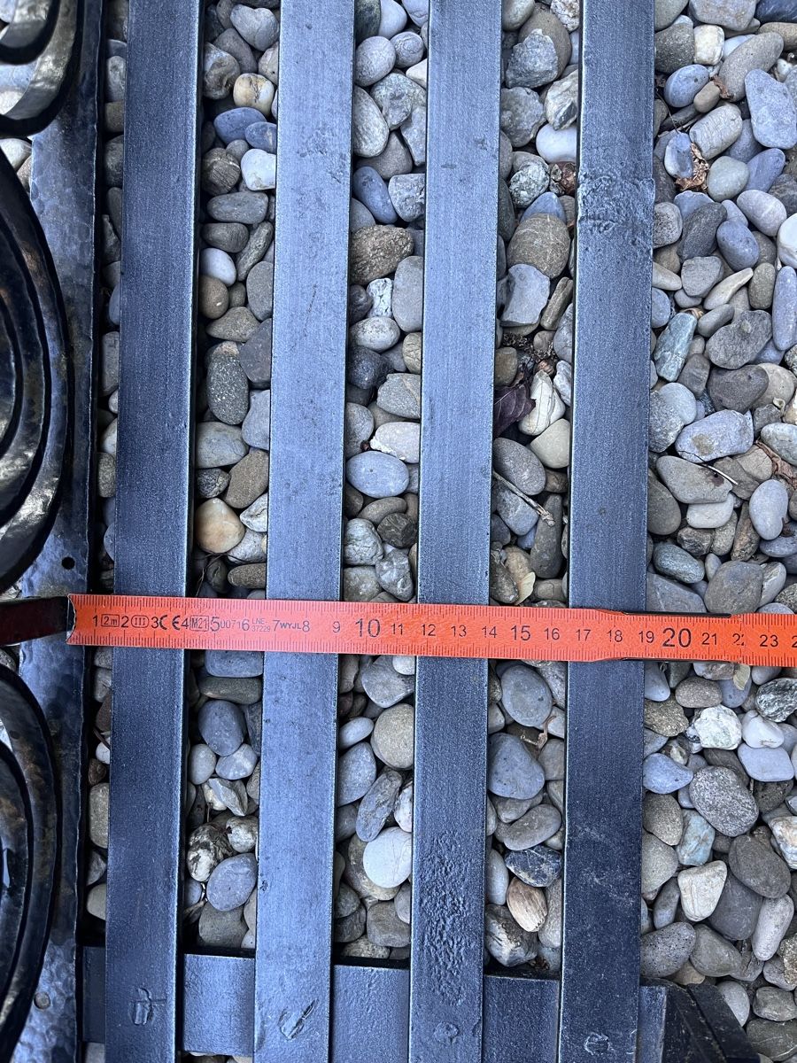 Ferramenta: Blumenkastenhalter, 178cm lang, Schmiedeeisen gehämmert – Usato da Kriens venduto da Bangkapi 8
