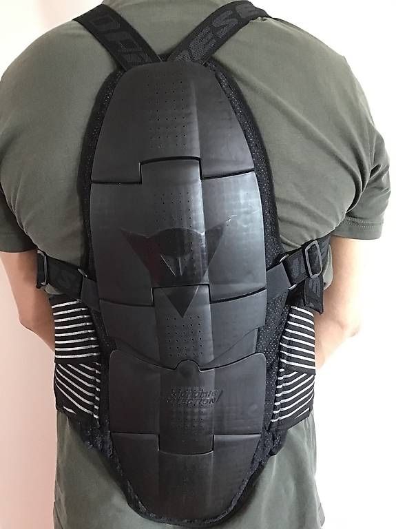 Dainese Protezioni & Imbottiture: Protection dorsale DAINESE – Nuovo (secondo la descrizione) da Neuchâtel venduto da sta_7qfy 2