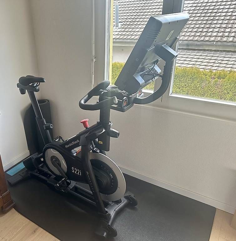 Hometrainer: Vélo nordicktrack S22i studio cycle – Gebraucht aus Attalens von pie_k5tl 2