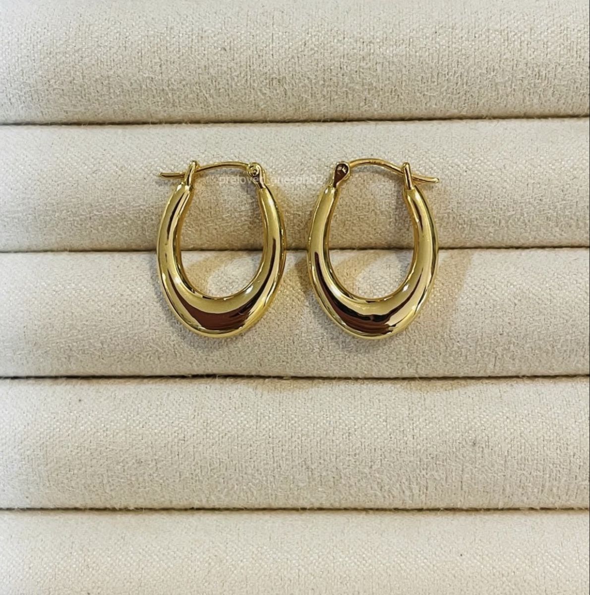 Boucles d'oreille: 750 Yellow Gold Loop Earrings – Neuf (Voir description) à St.Josefen par lop_lh8d 1