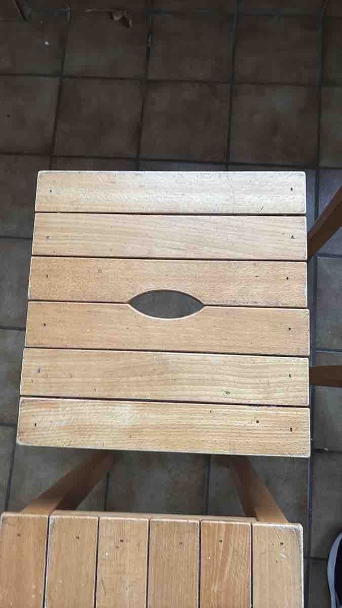 Hocker: 3 Holzhocker Set in hellem Holz – Gebraucht aus Inwil von loe_5yxs 3