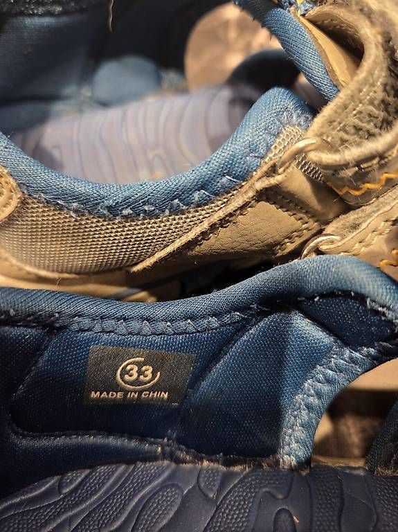 Friboo Scarpe per ragazzi: Sandalen Friboo Grösse 33 – Usato da Büttenhardt venduto da Cardman 3