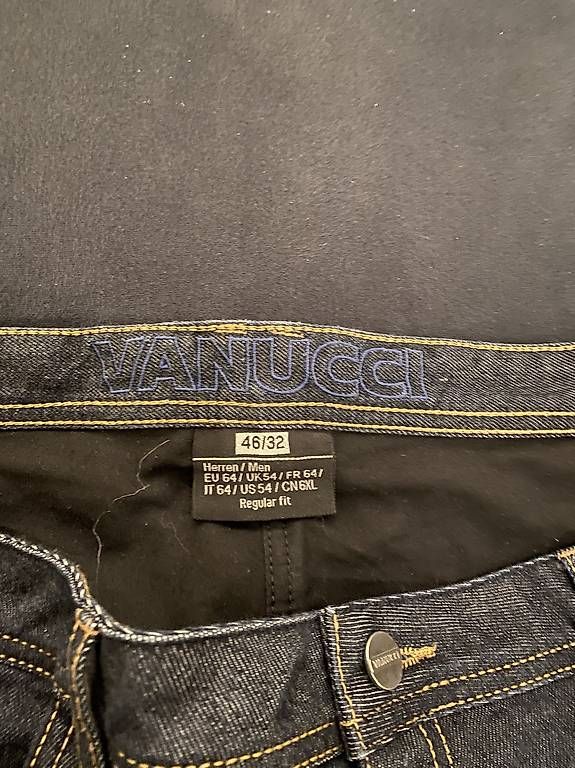 Jeans: Vanucci Motorradjeans 46/32 mit Protektoren – Usato da Aarburg venduto da Randyandy1 1