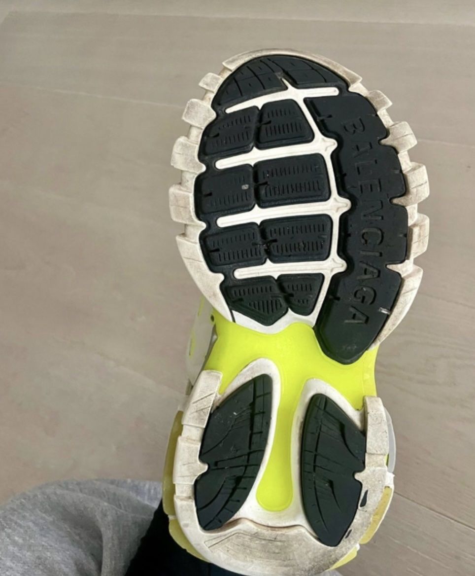Balenciaga Scarpe da uomo: Balenciaga Sneakers 37 – Usato da Zürich venduto da Anushka86 2
