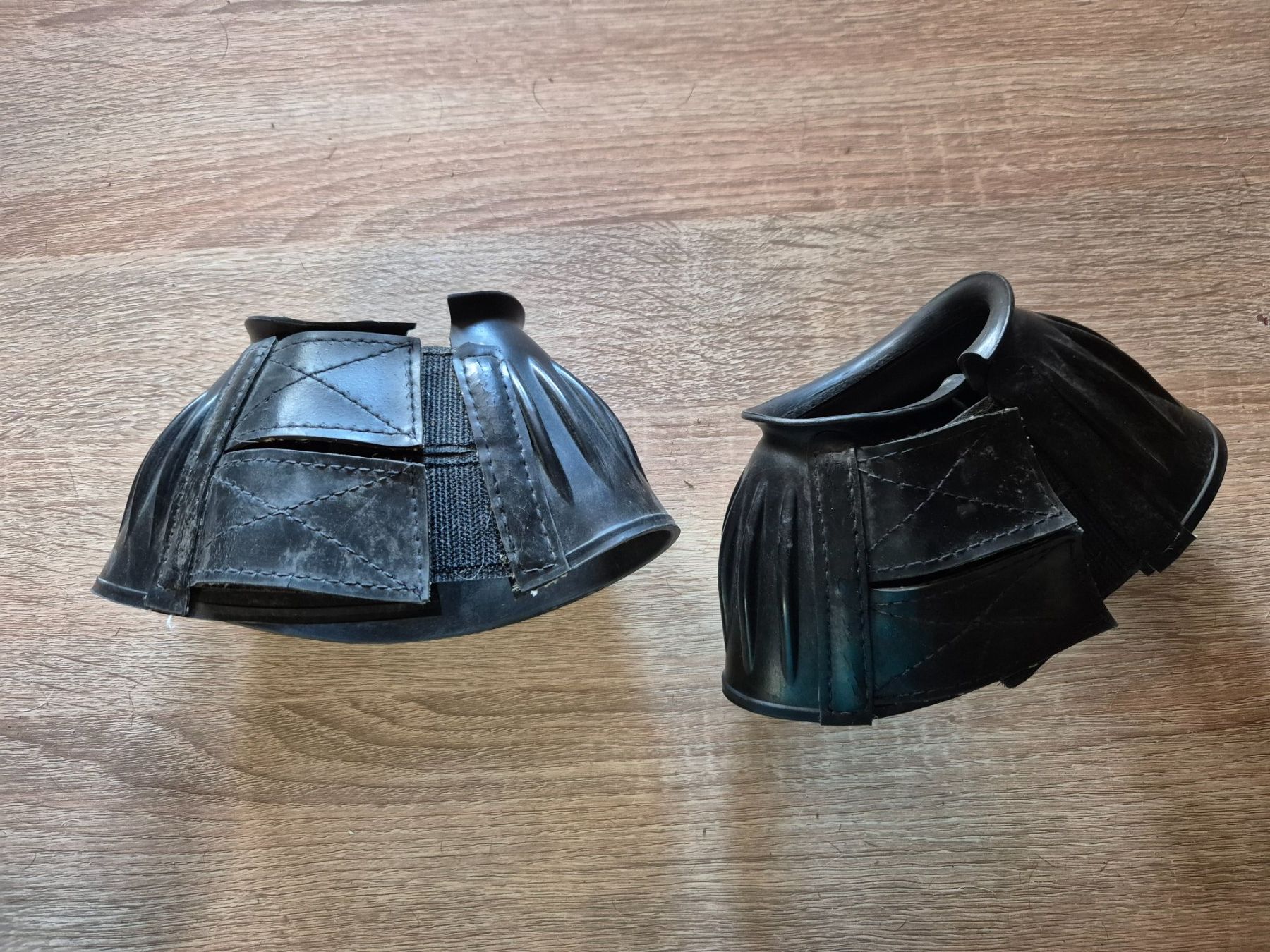 Gamaschen & Bandagen: Hufglocken M – Gebraucht aus Meggen von Orrinka20