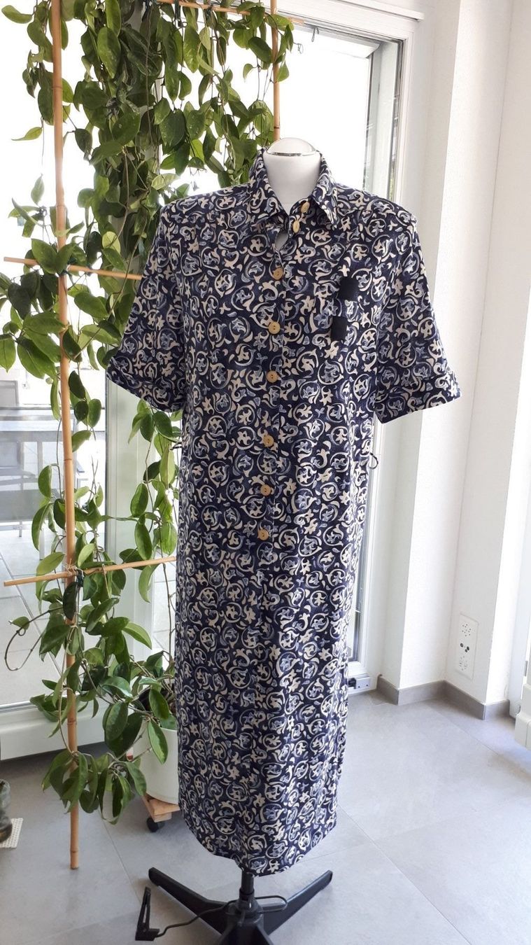 Kleider: Damenkleid, klassisch – Gebraucht aus Mühlethal von prackendorf 2