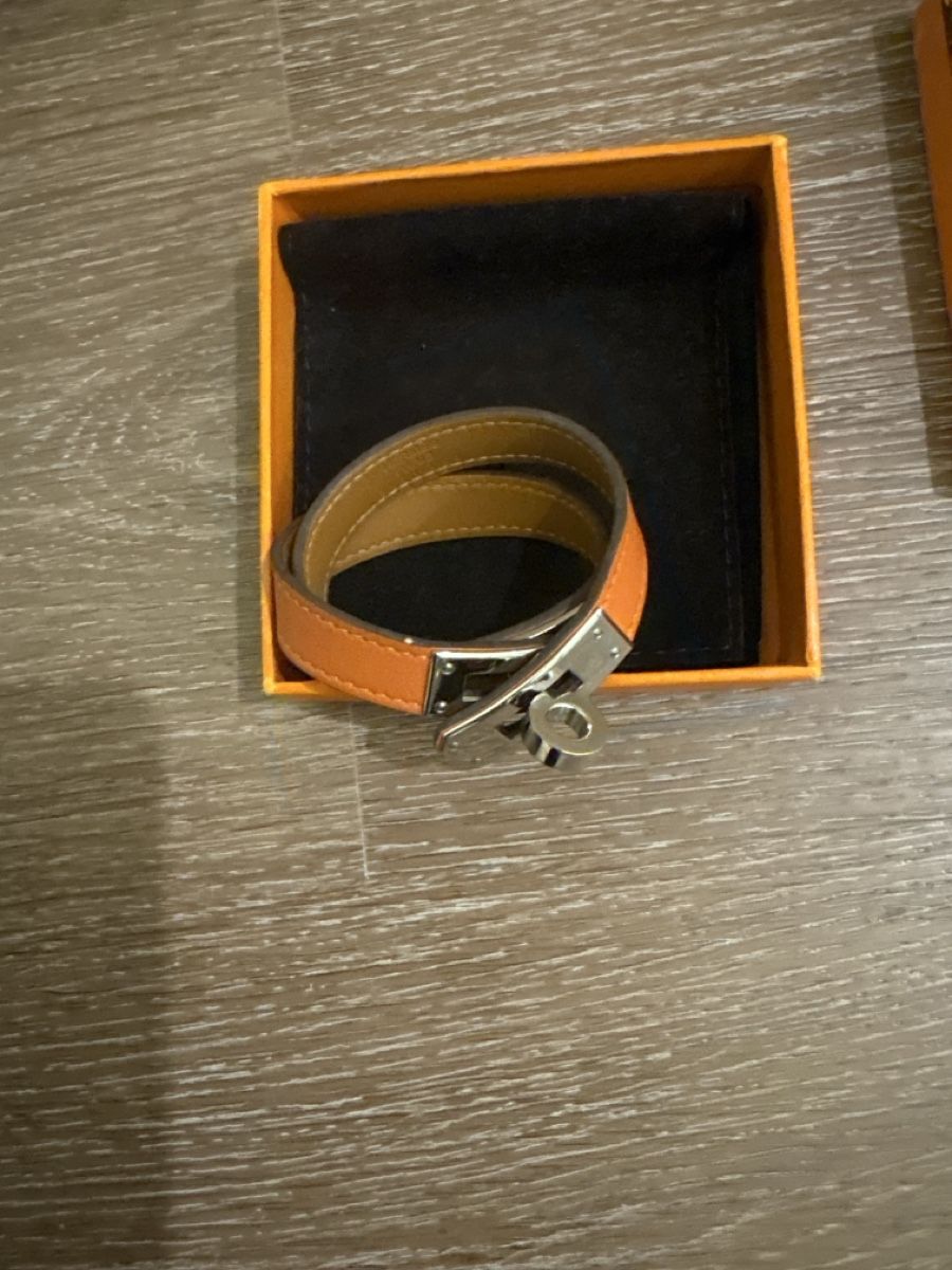 Hermès Bracelets: Bracelet Mini Kelly Hermes – D'occasion à Genève par ora_qwv9 2