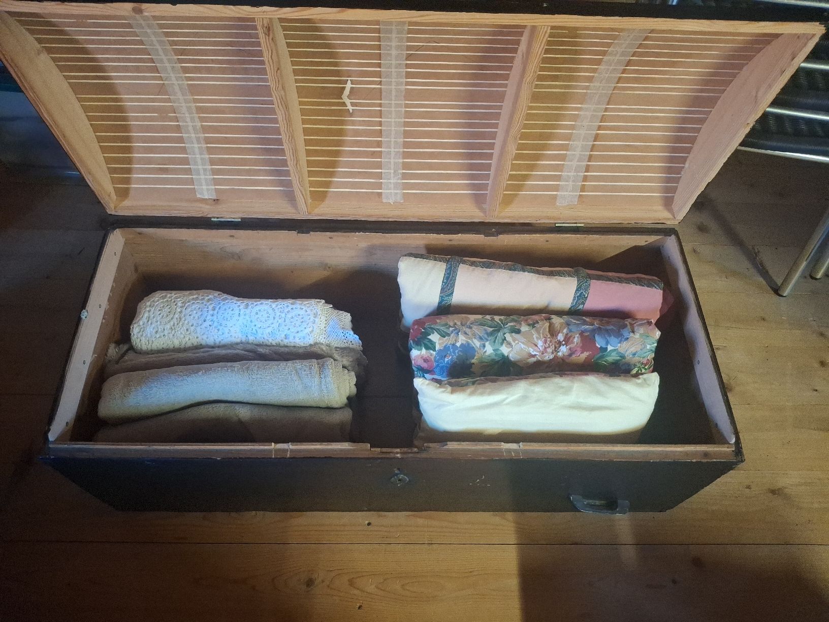 Cassapanche: Vintage Holztruhe mit gewölbtem Deckel – Usato da Bichelsee venduto da neenas16 2