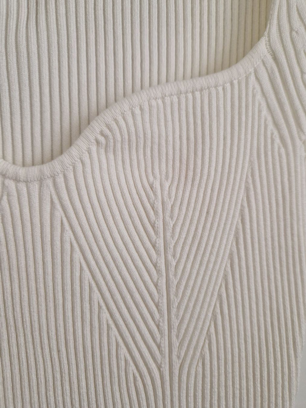 H&M Tops: H&M Rippstrick Top in M, weiss – Neu (gemäss Beschreibung) aus Erlinsbach SO von ULIKH 1