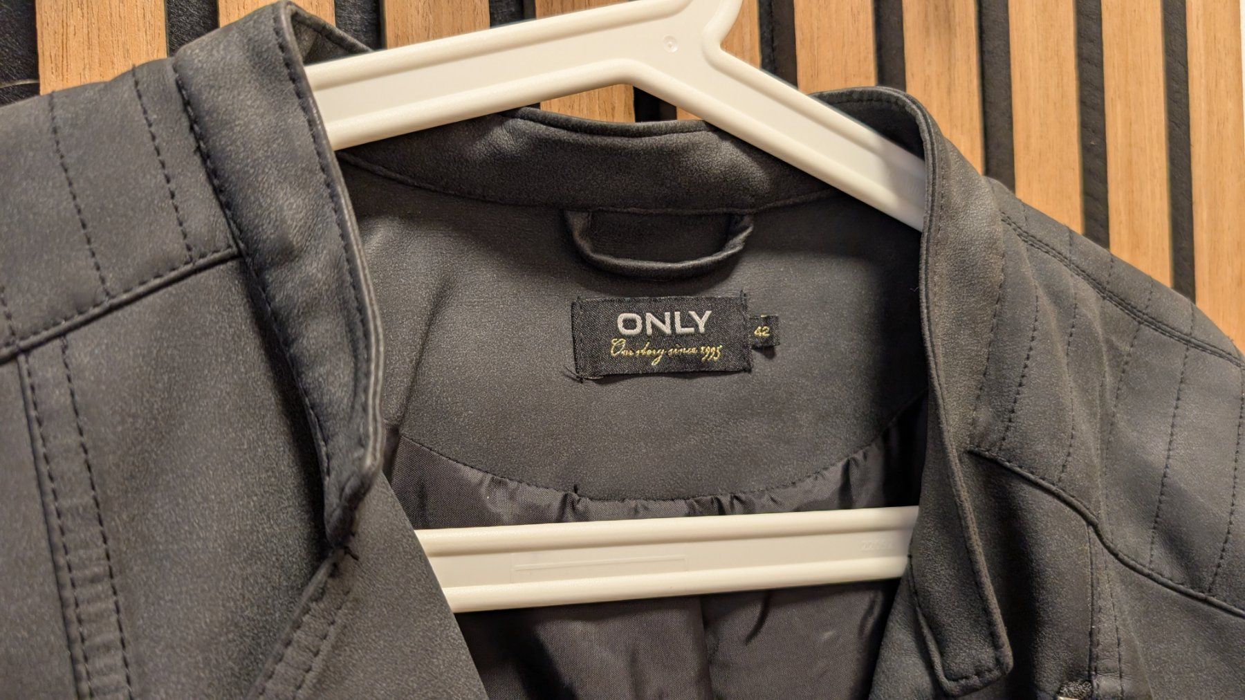 Only Giacche: Only Kunstlederjacke – Usato da Zermatt venduto da pinky025 2