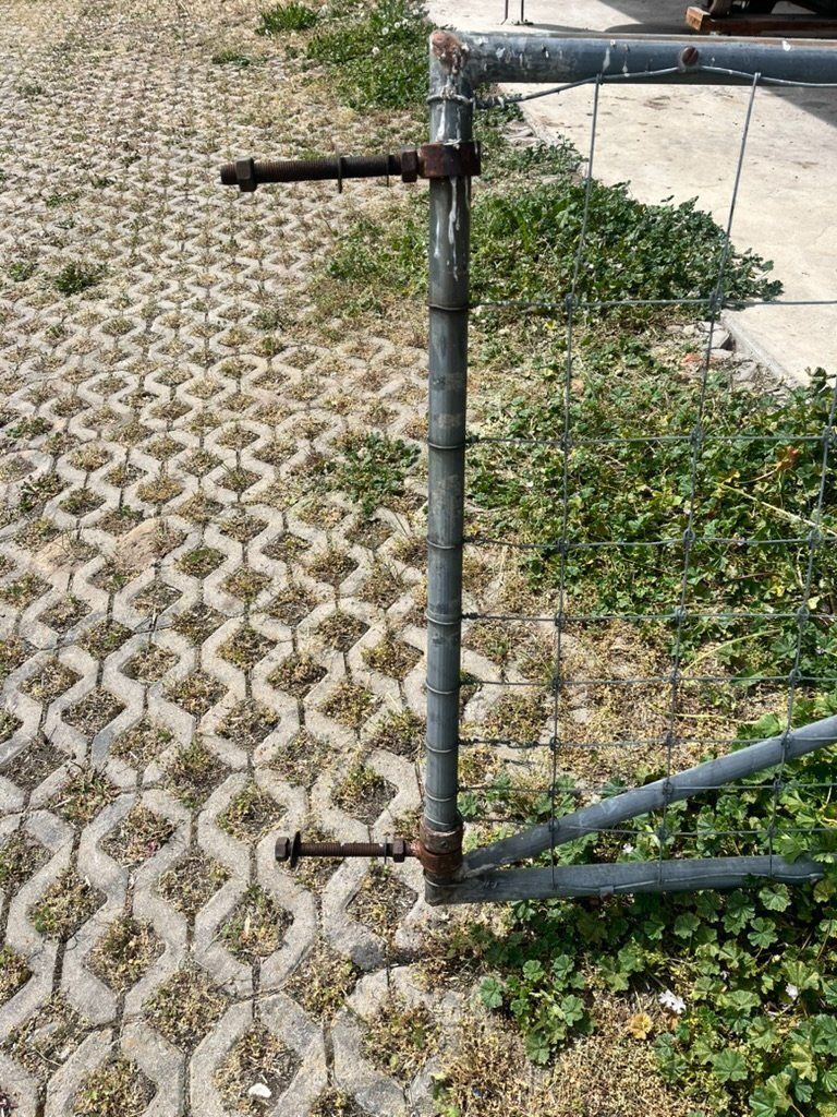 Altre attrezzature per stalle: Zauntor / Weidetor – Usato da Utzigen venduto da Gugeis 1