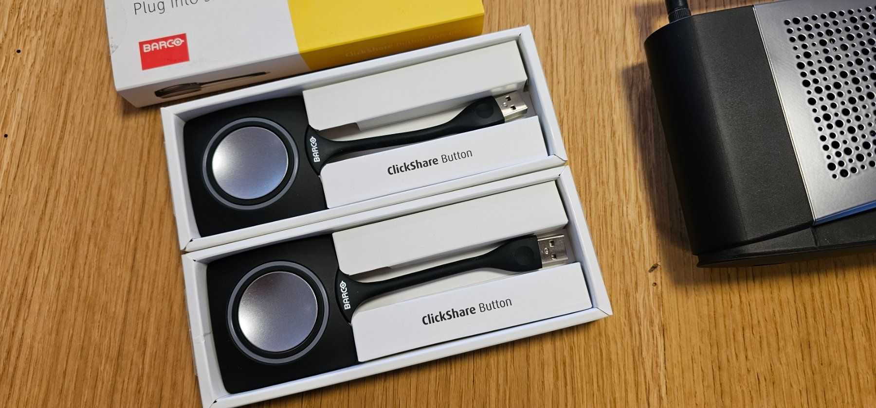 Barco Unità & Adattatore: Barco Clickshare CSE-200 inkl. 2 Buttons USB-A – Usato da Küttigen venduto da FuturePlanet 4