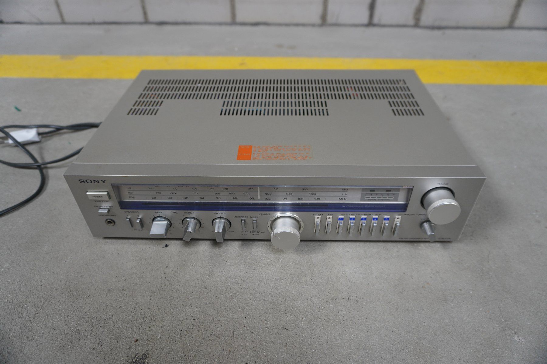 Sony Ricevitori: Sony FM-AM Program Receiver R STR-VX1 (S249) – Usato da Basel venduto da B.W.B.