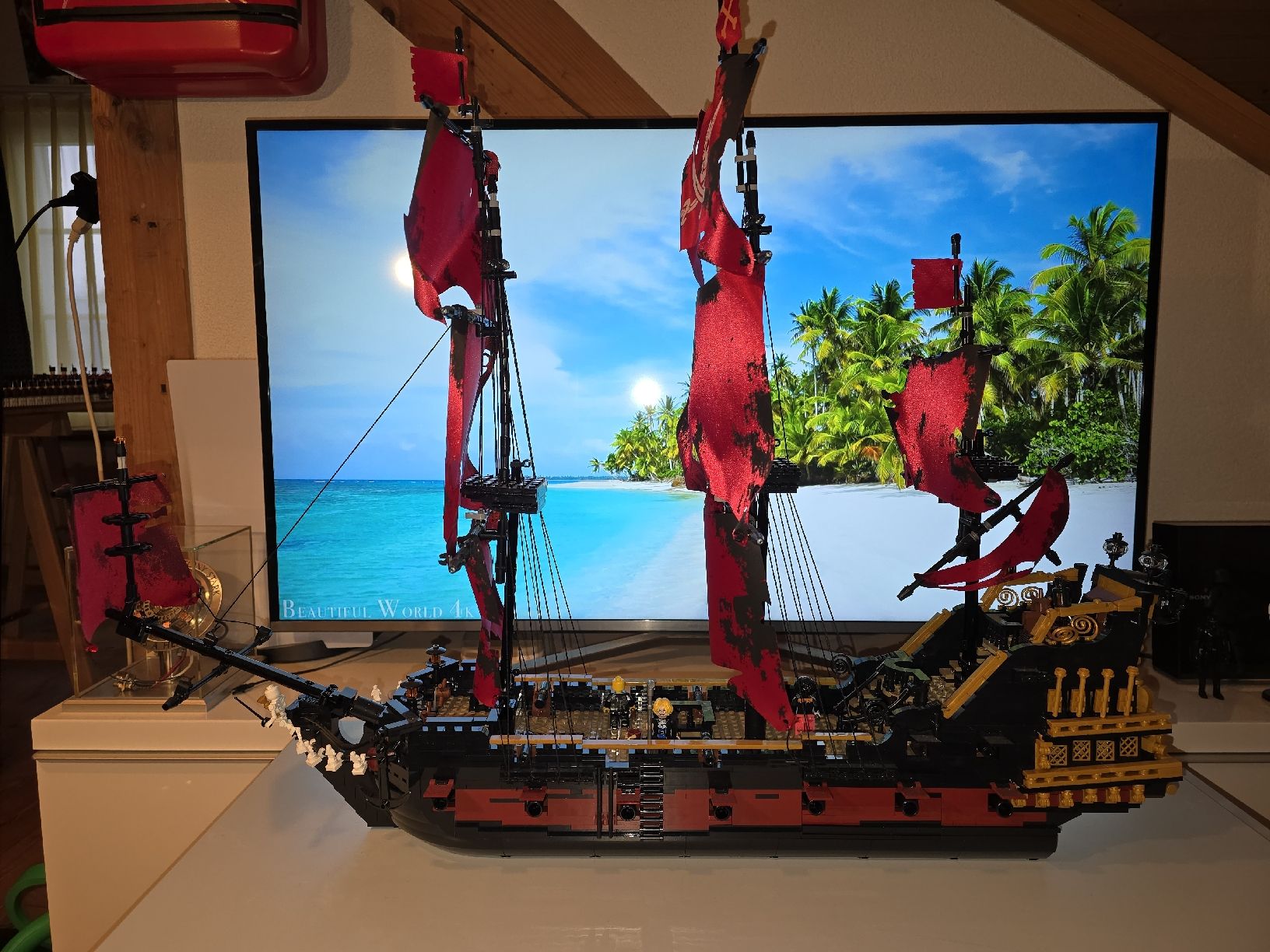 Spielzeuge: Queen Anne's Revenge Piratenschiff – Neu (gemäss Beschreibung) aus Flawil von Ride4Fun