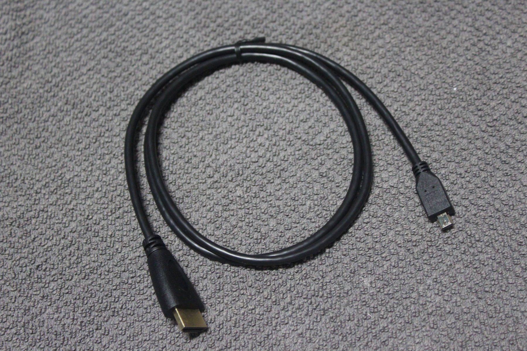Kabel: 1meter Micro HDMI zu HDMI Kabel FullHD 3D 4K – Neu (gemäss Beschreibung) aus Kirchdorf AG von suntory010