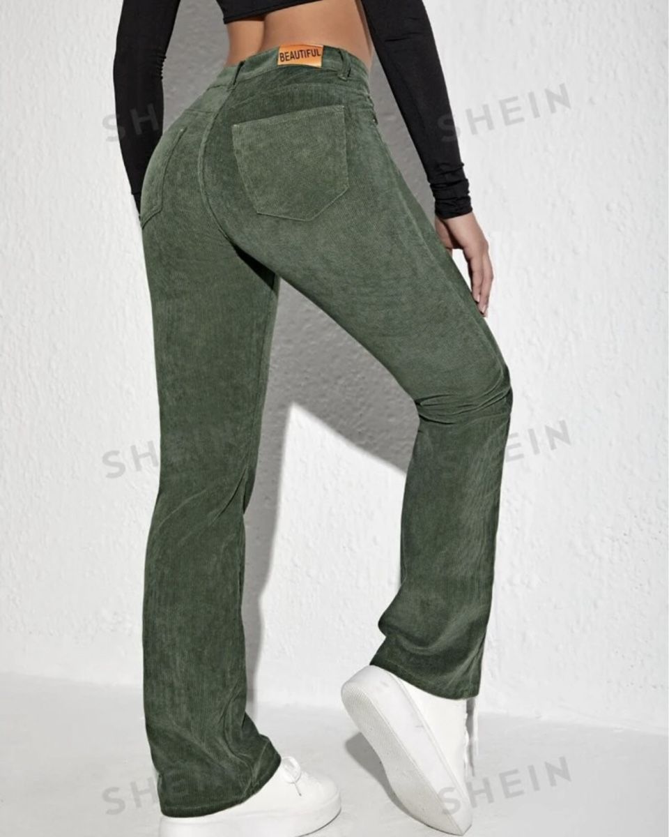 Pantaloni: Hose  Grün Grösse L – Nuovo (secondo la descrizione) da Zürich venduto da bia_6kmj