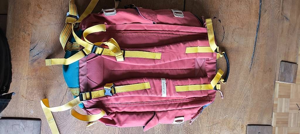 Zaini: Grosser Burton Rucksack  – Usato da Basel venduto da HideoGojira 1
