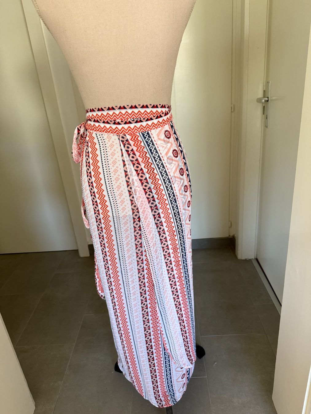 Maillots de bain & Bikinis: Pareo - Jupe - M – D'occasion à Sion par accroshoes 2