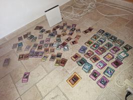 Yu-Gi-Oh Sammlung / viele alte Karten / Holos / Blue Eyes /