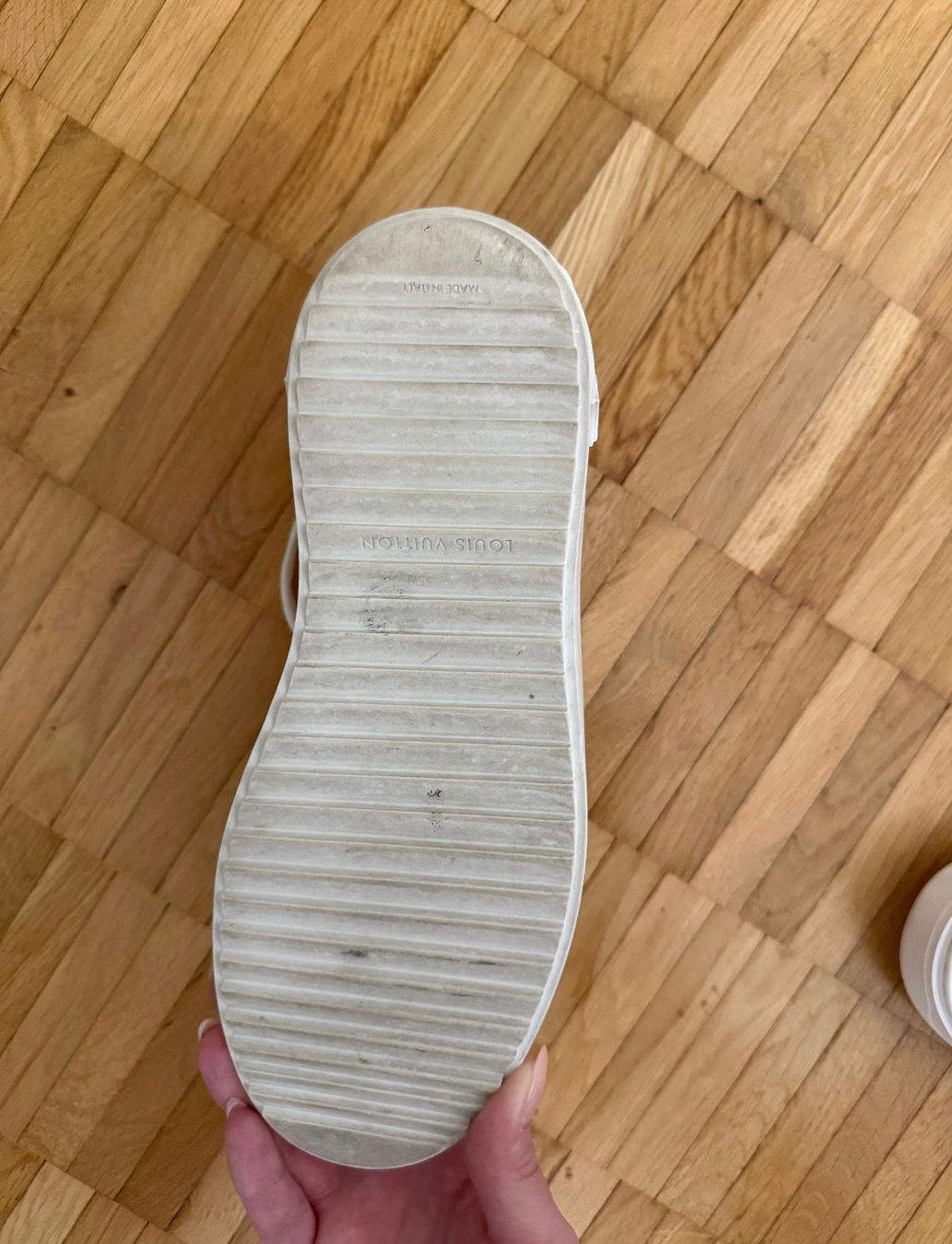 Louis Vuitton Scarpe da donna: Sneaker Time Out – Usato da Les Avanchets venduto da bea_m9bj 6