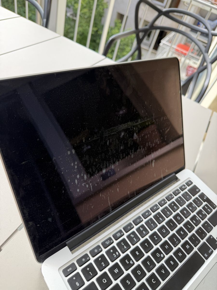 Apple Notebook: MacBookPro 13 Mid 2015 – Usato da Zürich venduto da Sven91 2