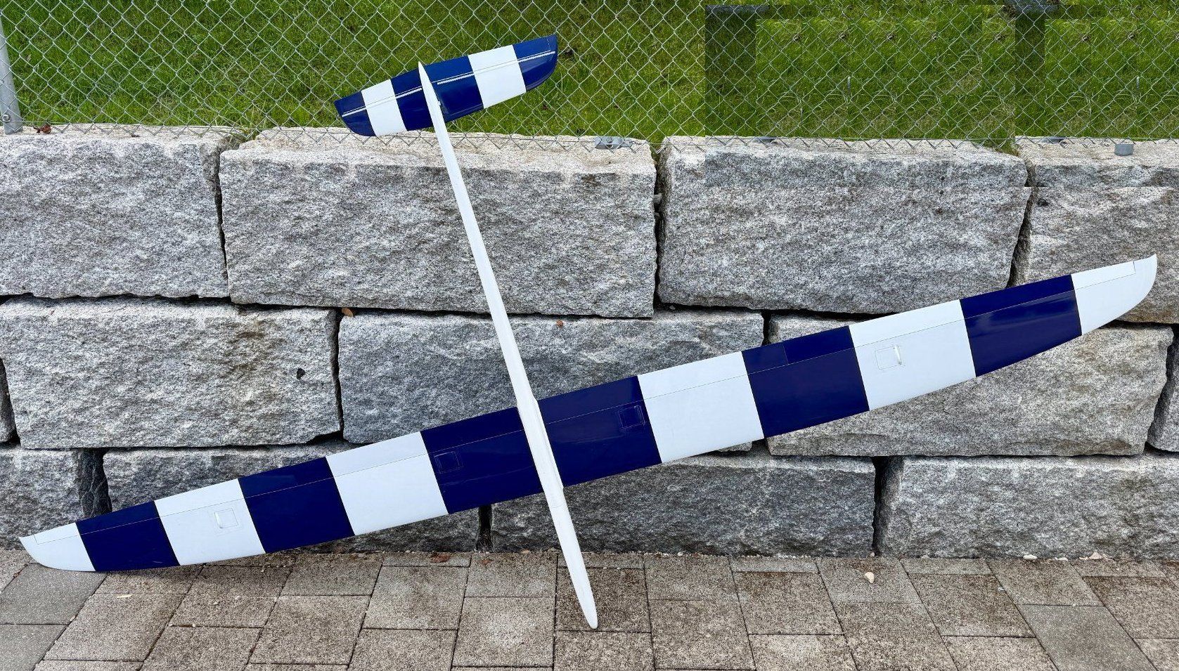 RC Kits de montage: Viking Hangsegler – D'occasion à Boltigen par Hb1136 1
