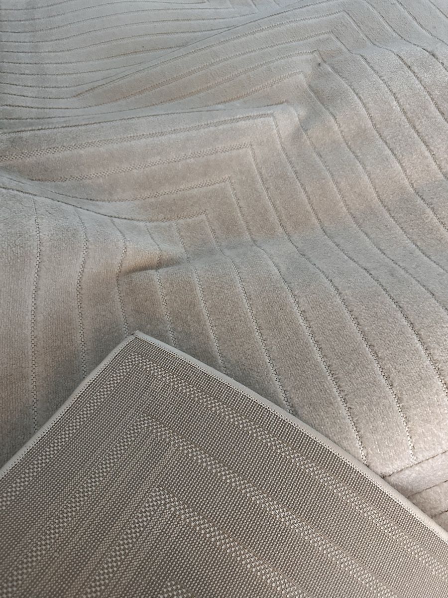 Teppiche: Benuta Teppich Mars Cream 240 x 340 cm – Gebraucht aus Gränichen von krz_lth9 1