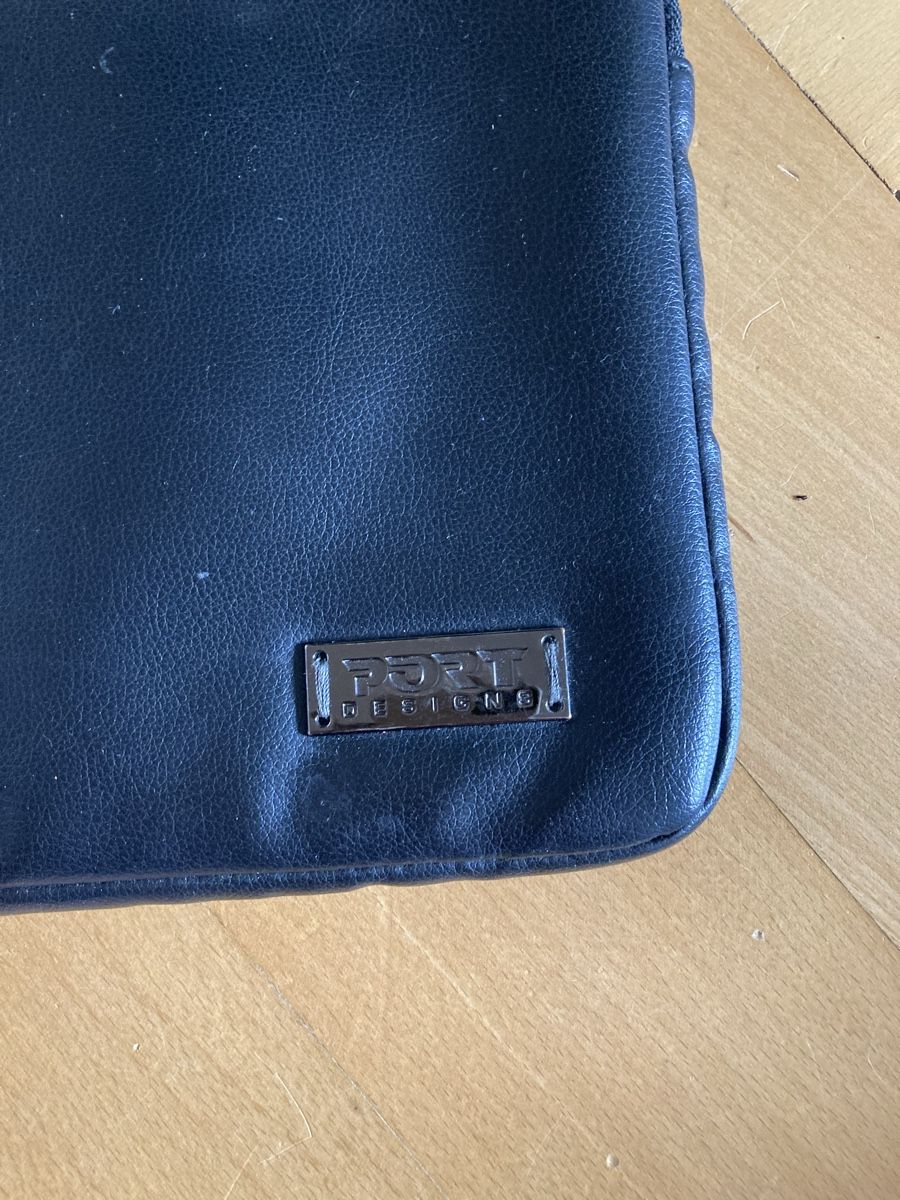 Cover & Protezioni schermo: Laptop/Ipadhülle - Lederimitat – Usato da Bern venduto da liavin 3