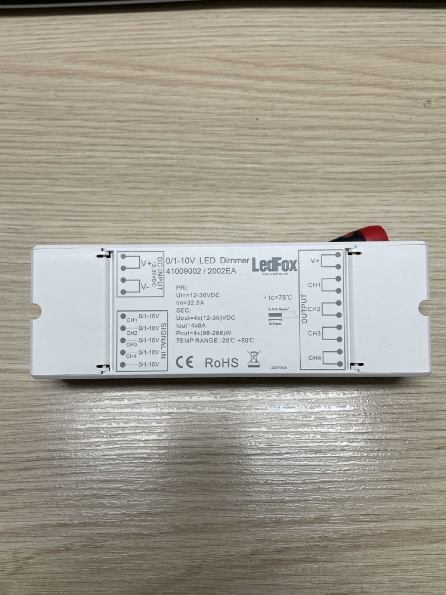 Konverter: LED Controller LedFox 0-10V 4-Kanal 4x8A – Neu (gemäss Beschreibung) aus Leuk-Stadt von kussji