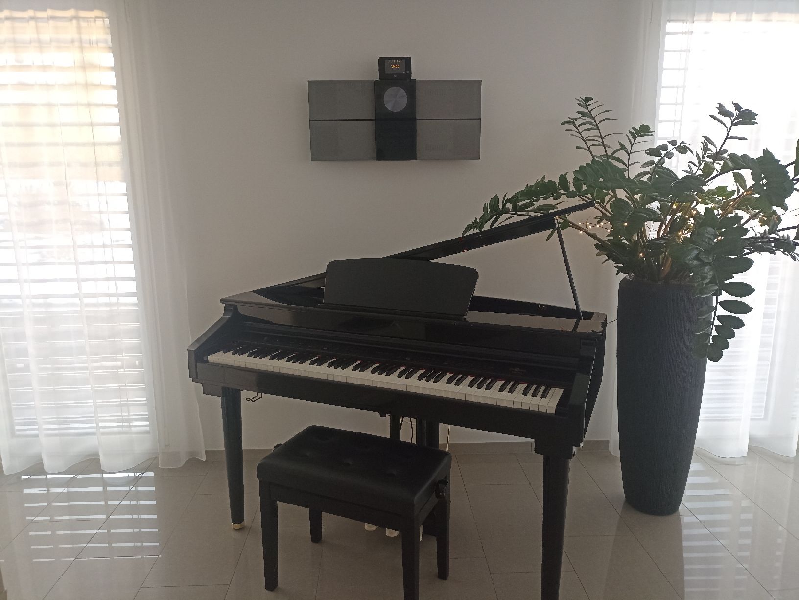 Strumenti musicali: Flügelklavier E-Piano – Usato da Tobel venduto da I.L