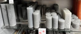 086 Posten Raureif Kerzen grau aus Liquidation