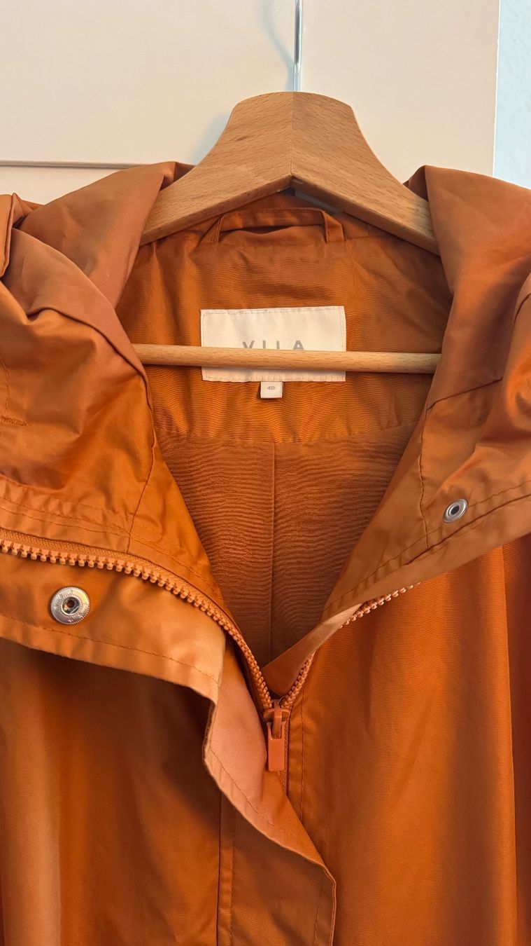 Vila Mäntel: Übergangsjacke – Gebraucht aus Rothenthurm von Lynn_DM 1