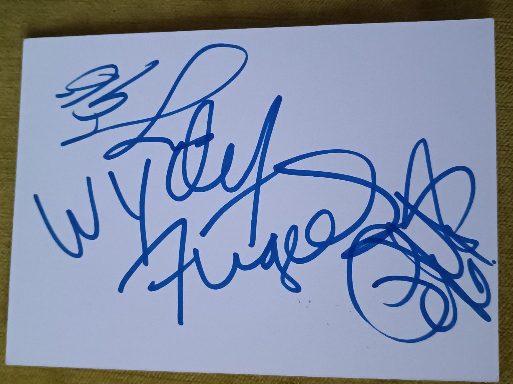 Autografi: The Fugees - handsigniert – Usato da Menziken venduto da Artographs