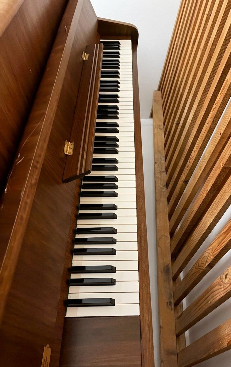 Instruments de musique: Klavier Calisia Menuet M108K – D'occasion à Zürich par leo_z9hq