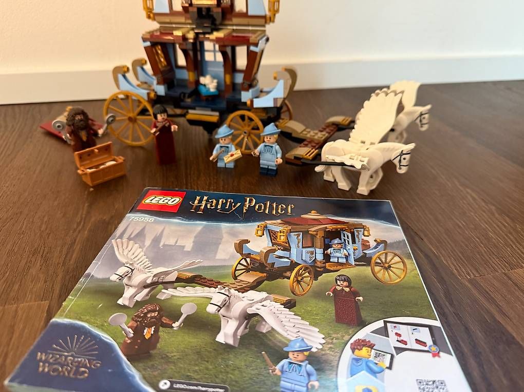 Kit di costruzioni: Lego Beauxbatons' Carriage: Arrival at Hogwarts, Set 75958 – Usato da Herisau venduto da Mr_Wolf 1