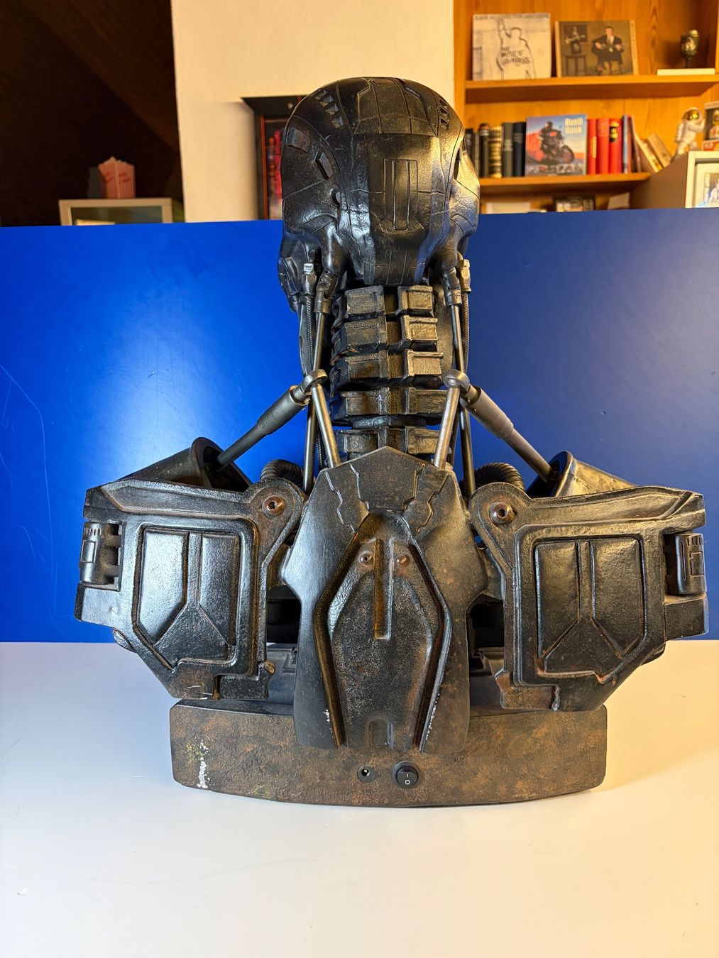 Sculture & Statue: T-600 Terminator Life-Size Bust, Limited – Usato da Chur venduto da irog2021 2