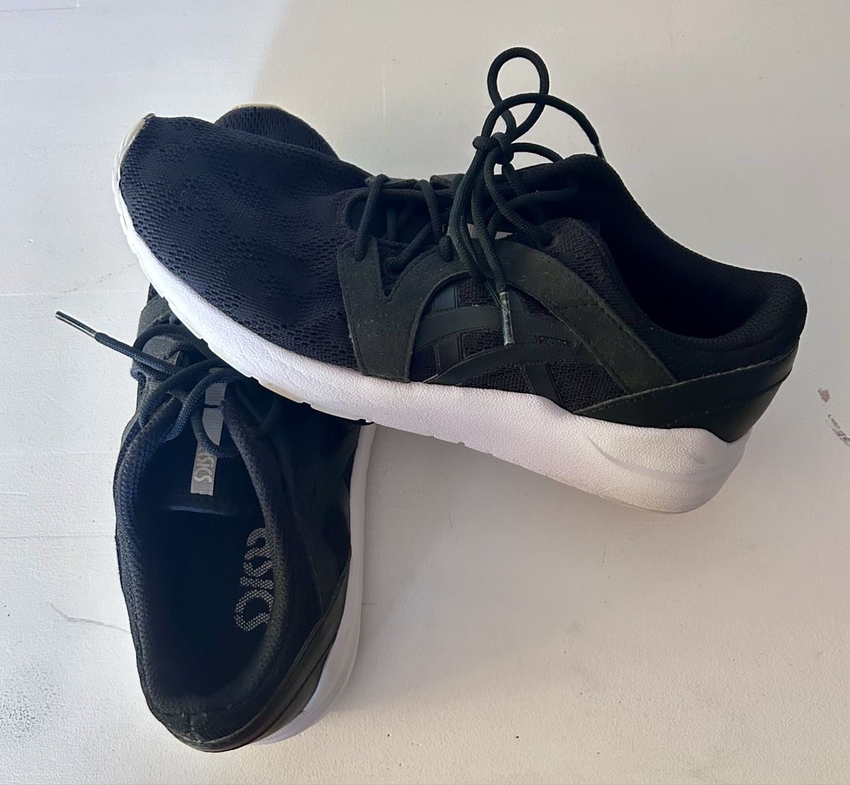 Asics Scarpe da uomo: Hallenschuh ASICS 37.5 Top – Usato da Obbürgen venduto da musigschopf 3