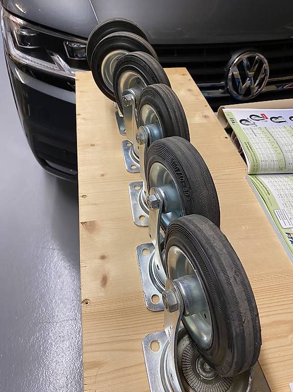 Sonstiges zum Lager & Transport: Rollen mit Vollgummi – Gebraucht aus Balzers von inf_t8kg 4