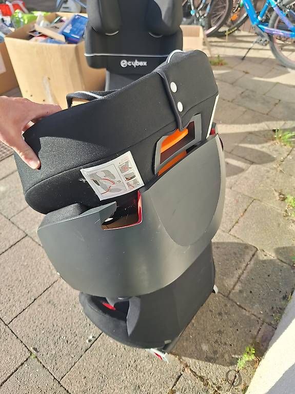 Auto-Kindersitze: Autositz / Kindersitz – Gebraucht aus Neftenbach von BMW520d 3