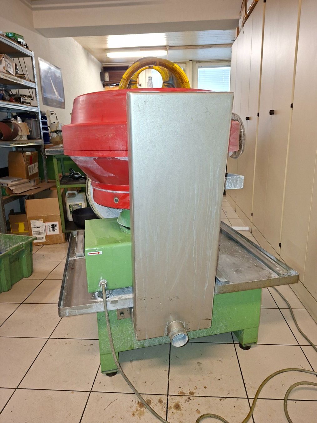 Tutte le macchine: vibreur polyservice P60 – Usato da Genève venduto da Pako4444 2
