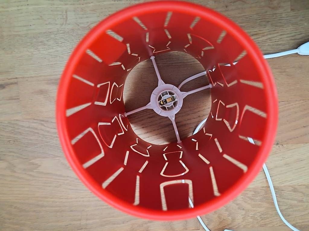 Lampade: Nachttischlampe – Usato da Luzern venduto da Noosi88 1