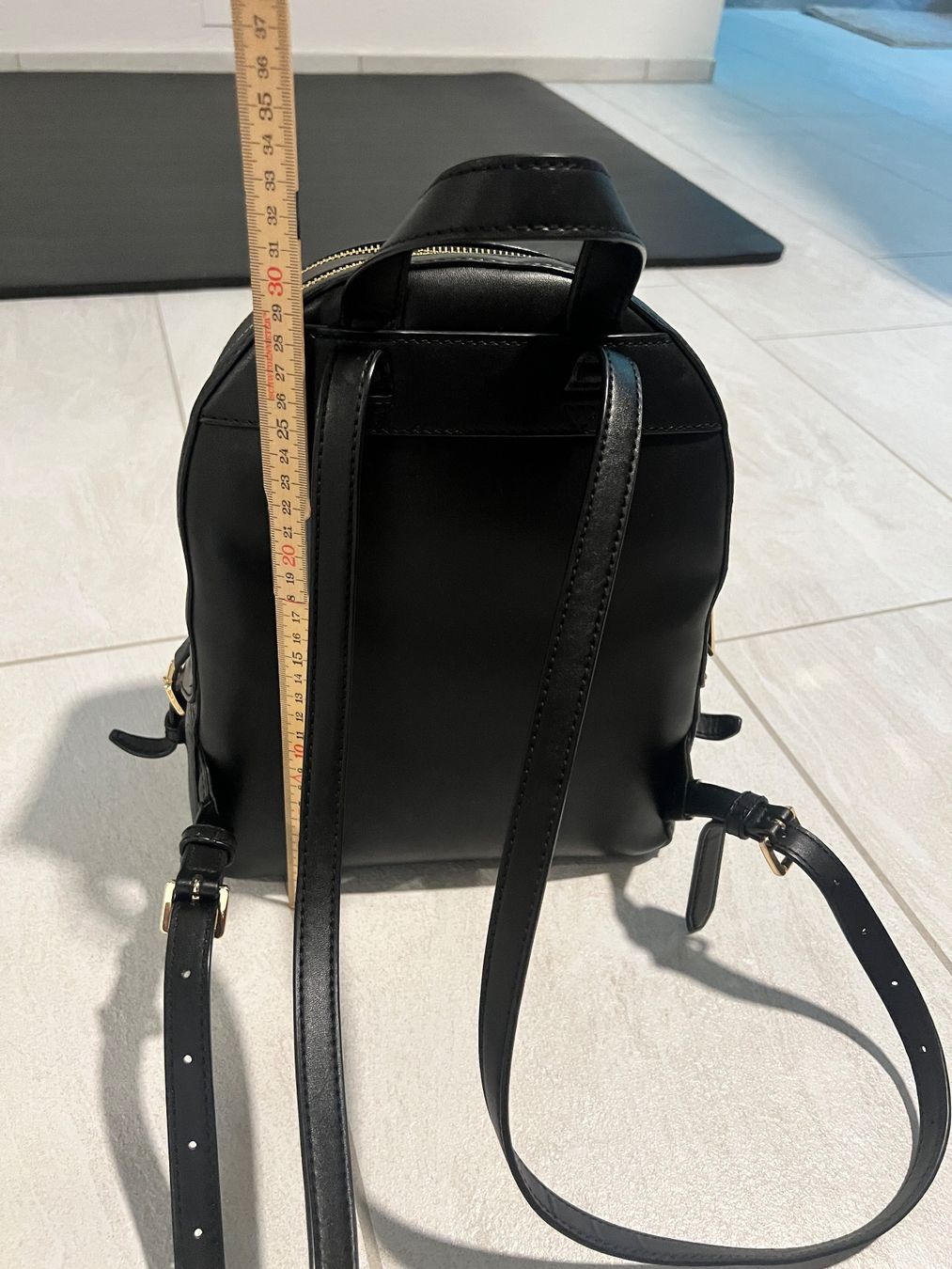 Michael Kors Zaini: Michael Kors Rucksack – Usato da Seuzach venduto da aferdita.lleshaj 2