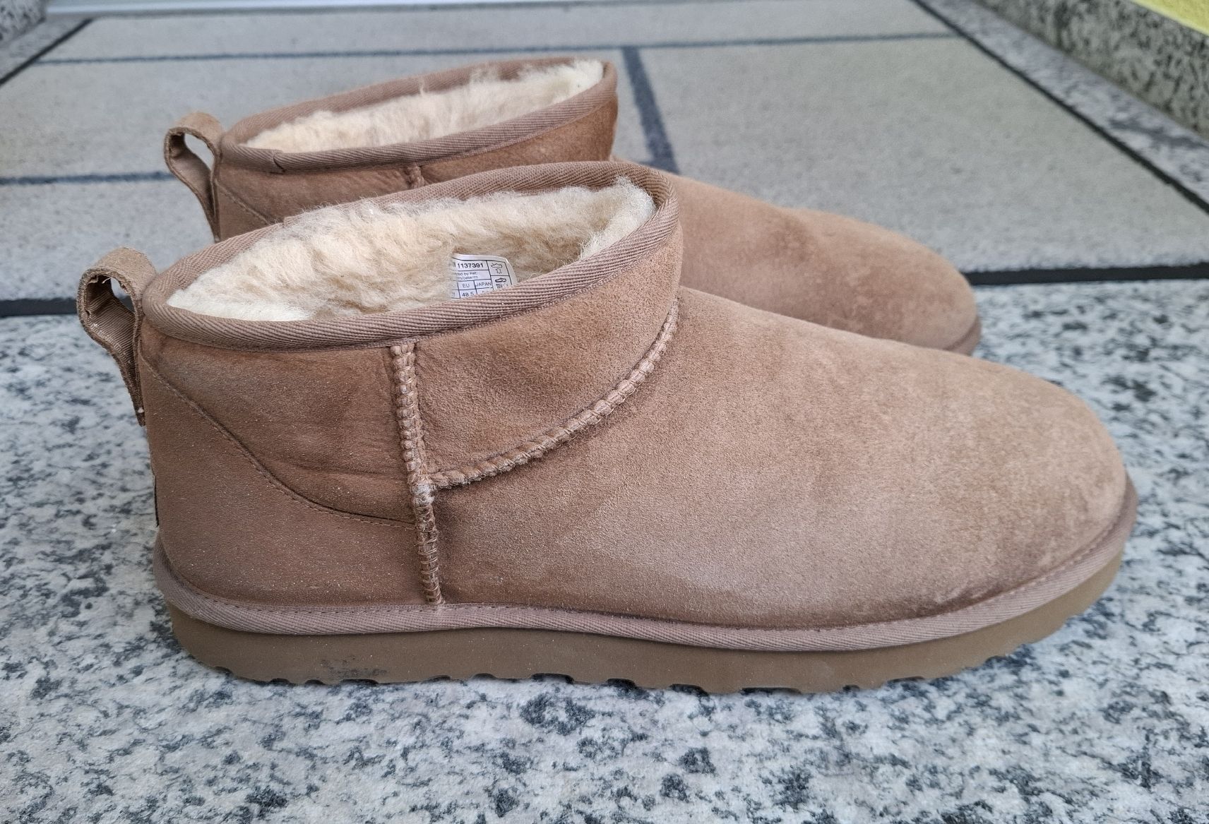 Scarpe da uomo: UGG M Classic Ultra Mini Gr. 14 – Usato da Balzers venduto da mackfose 1