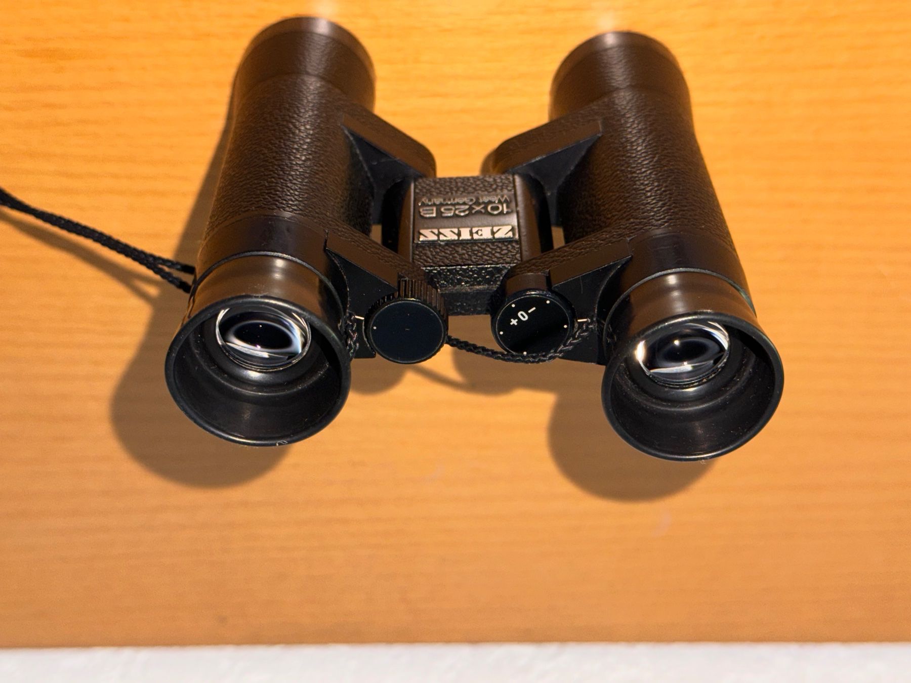 Zeiss Binocoli: Zeiss 10x25B Feldstecher – Usato da Kaiseraugst venduto da winnetou04 2