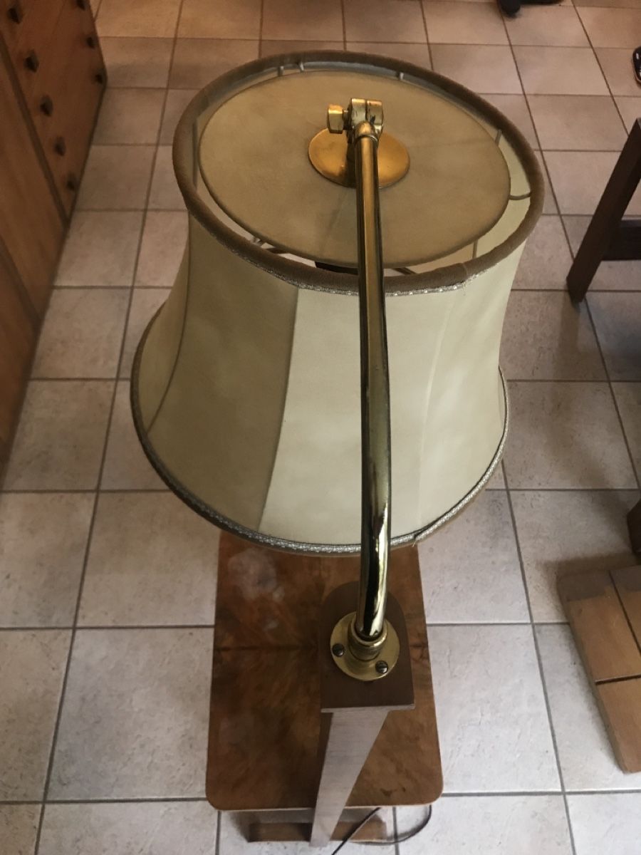Lampade: Tavolino con lampada – Usato da novaggio venduto da cam_5stl 3