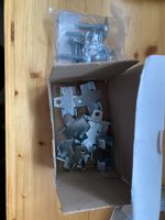 Sockelstellschrauben mit Anschlagelement 8 Stk