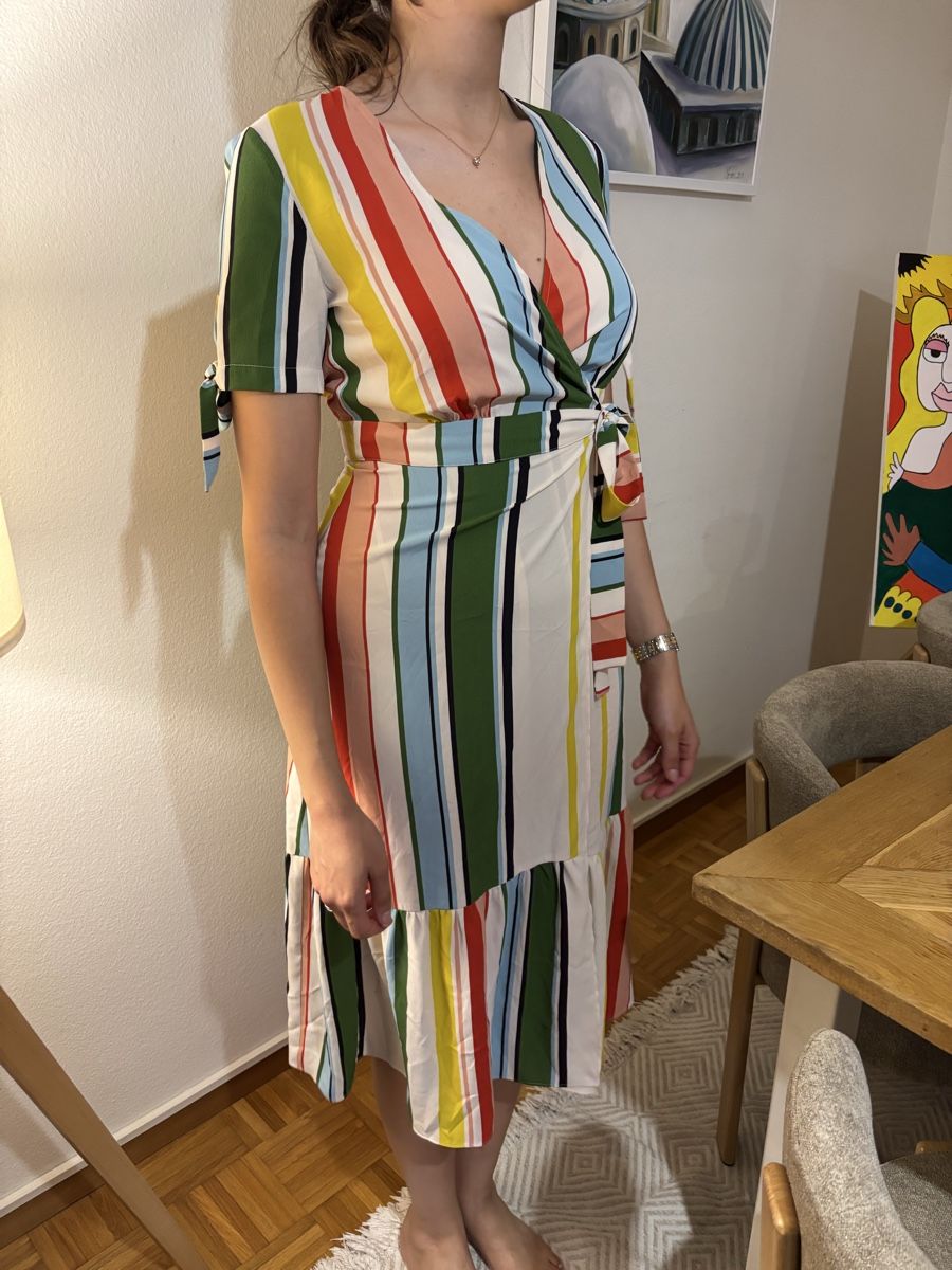Mango Vestiti: Robe d'été rayée, taille S - Parfaite pour la saison! – Usato da GENÈVE venduto da Gaasss 1