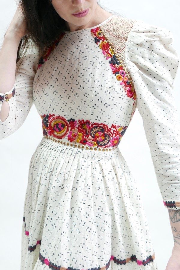 Ulla Johnson Vestiti: Ulla Johnson Open back Embroidered Gown – Usato da Dallenwil venduto da ZD2019 6